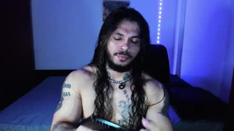 Snapshot of vanvelckan_ chatting on November 4, 12:54 am vanvelckan_ online show from November 4, 12:54 am