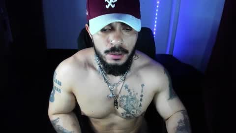 Snapshot of vanvelckan_ chatting on December 1, 3:33 am vanvelckan_ online show from December 1, 3:33 am