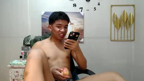 Snapshot of vanxxx2005 chatting on December 20, 1:54 pm vanxxx2005 online show from December 20, 1:54 pm