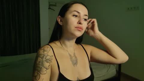 vaolietkat online show from September 27, 7:02 am