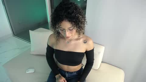 varenka_ivanova22 online show from April 20, 5:21 am