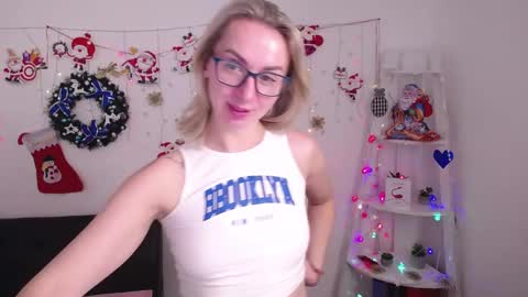 Snapshot of vasilisasii chatting on December 28, 10:03 am Vasilisa online show from December 28, 10:03 am