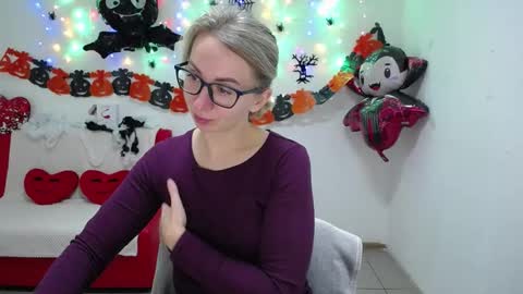 Snapshot of vasilisasii chatting on October 22, 5:30 am Vasilisa online show from October 22, 5:30 am