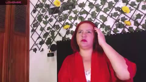 Snapshot of vauroracooper chatting on October 5, 2:43 am Aurora Cooper online show from October 5, 2:43 am