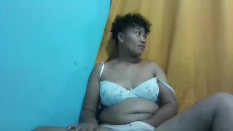 Vayannah online show from April 21, 3:07 pm