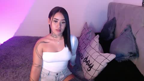 Vayolett Bass online show from December 4, 2:53 am