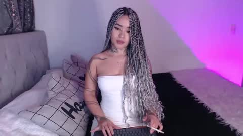 Vayolett Bass online show from March 6, 4:08 am