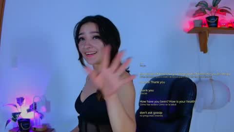 Snapshot of vayolett_dakotta chatting on October 11, 2:22 am Vayolett online show from October 11, 2:22 am