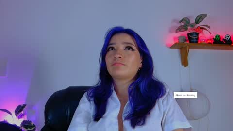 Snapshot of vayolett_dakotta chatting on October 21, 2:34 am Vayolett online show from October 21, 2:34 am