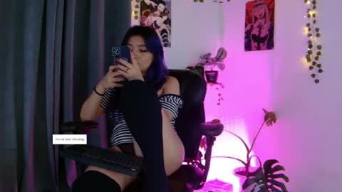 Vayolett online show from April 7, 4:24 am