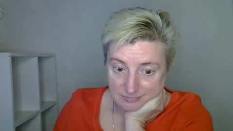 vea_motty online show from November 25, 12:05 pm