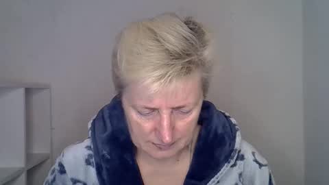 vea_motty online show from November 28, 8:28 am