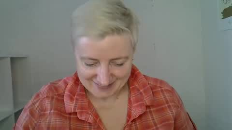 vea_motty online show from March 3, 12:00 pm