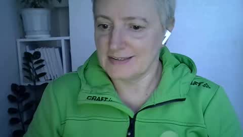 vea_motty online show from April 8, 4:51 pm