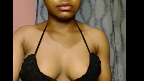 vee62 online show from March 22, 12:14 am