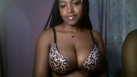 vee_quest online show from July 29, 10:41 pm