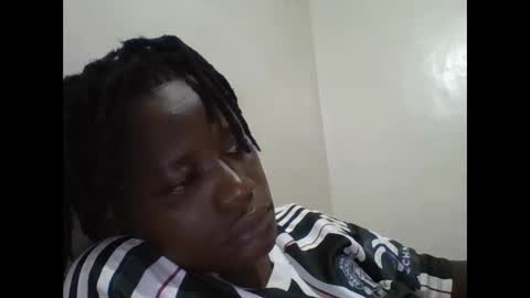 Snapshot of vee_tommy chatting on May 6, 3:13 am Vee tommy online show from May 6, 3:13 am