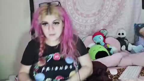 Snapshot of veelehanex3 chatting on December 24, 10:01 am Veronica Lehane online show from December 24, 10:01 am