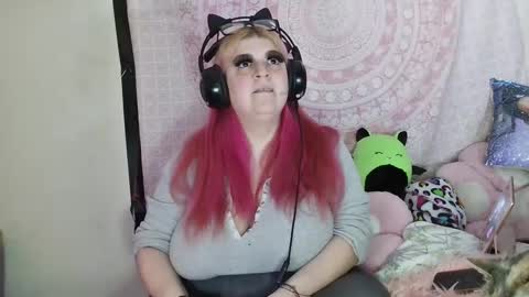 Snapshot of veelehanex3 chatting on February 1, 12:07 am Veronica Lehane online show from February 1, 12:07 am