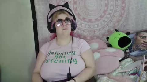 Snapshot of veelehanex3 chatting on February 4, 6:27 pm Veronica Lehane online show from February 4, 6:27 pm