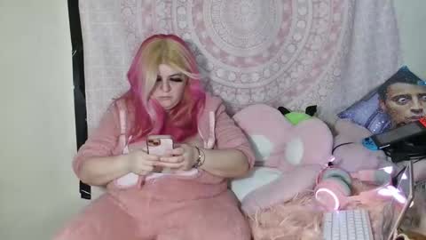 Snapshot of veelehanex3 chatting on February 16, 6:21 am Veronica Lehane online show from February 16, 6:21 am