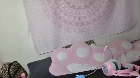 Veronica Lehane online show from February 21, 4:52 pm