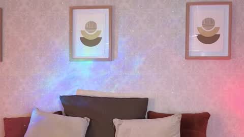 Vee Simons online show from October 12, 3:11 pm