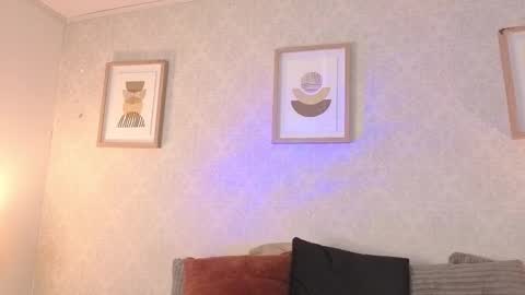 Vee Simons online show from November 24, 7:57 pm