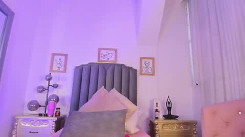   online show from September 24, 11:46 am