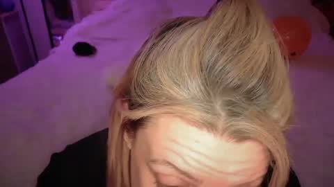 Snapshot of vegas_danielle chatting on October 14, 6:14 am Vegas Dani online show from October 14, 6:14 am