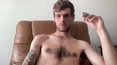 Joeyyy online show from April 9, 8:36 pm