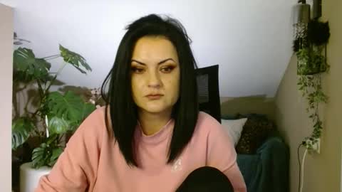 VeilRoom online show from February 19, 8:16 pm