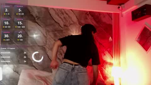 Isabella online show from April 21, 1:42 am