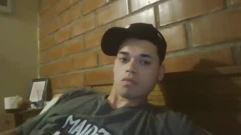 velasmanu1 online show from December 5, 4:21 am