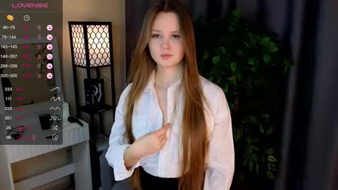 veliapascanik online show from February 3, 3:39 pm