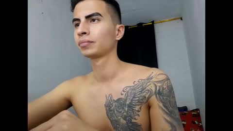 Snapshot of velk_hot1 chatting on December 27, 4:04 am velk_hot1 online show from December 27, 4:04 am