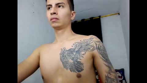 Snapshot of velk_hot1 chatting on January 4, 2:56 am velk_hot1 online show from January 4, 2:56 am