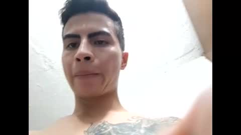 Snapshot of velk_hot1 chatting on January 8, 4:02 am velk_hot1 online show from January 8, 4:02 am