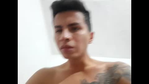 Snapshot of velk_hot1 chatting on January 20, 5:04 am velk_hot1 online show from January 20, 5:04 am