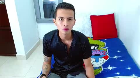 Snapshot of velk_hot1 chatting on November 28, 4:09 pm velk_hot1 online show from November 28, 4:09 pm