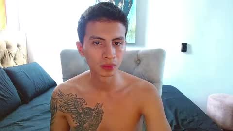 velk_hot1 online show from March 25, 2:01 pm