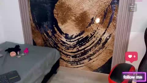 Vella online show from March 8, 1:28 am