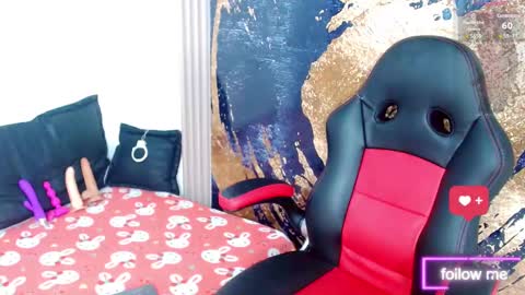 Vella online show from March 11, 9:37 pm