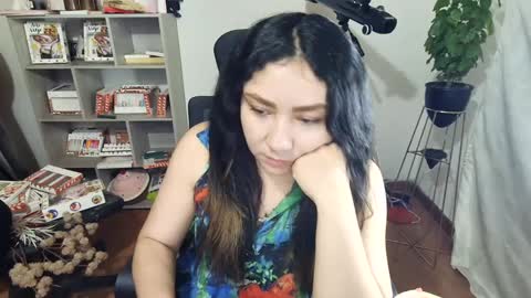 Snapshot of vellarossa chatting on September 30, 1:32 am Im VelaI will be Christmas and New Year with my family December 22 to January 13 I will miss you guys. online show from September 30, 1:32 am