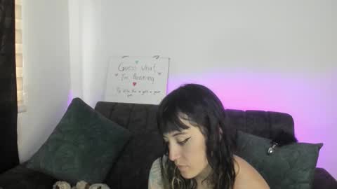 velmoon online show from January 10, 7:15 pm