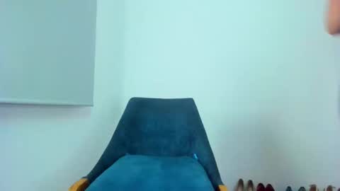 Sara online show from February 28, 12:00 am