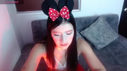 Snapshot of velvet_28_ chatting on October 8, 12:25 pm velvet_28_ online show from October 8, 12:25 pm