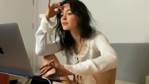 Jess online show from February 17, 2:30 am