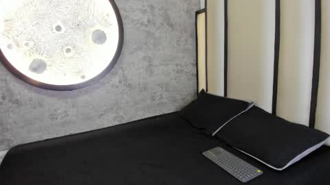 Snapshot of velvet_duo23 chatting on April 19, 11:53 am Stefany Y Diego online show from April 19, 11:53 am