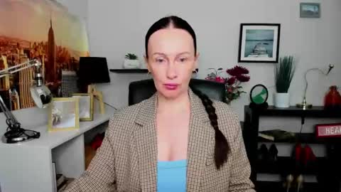 Snapshot of velvet_jasmine chatting on September 19, 5:31 am Jasmine online show from September 19, 5:31 am